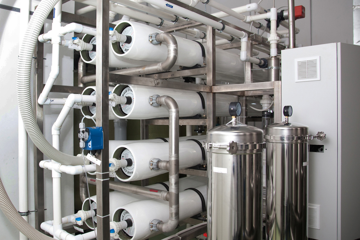 Pharmaceutical factory - a workshop for the production of medicines. Release of a new type of drugs. Biofactory design.